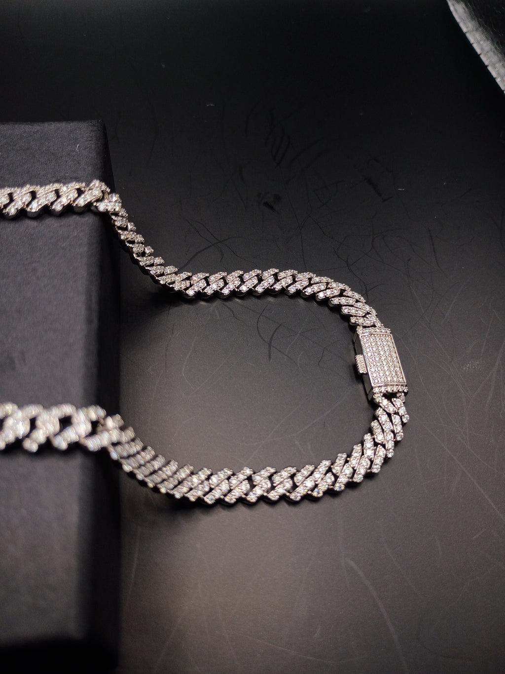 VVS Moissanite Cuban Link Chain